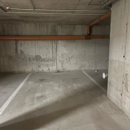 Cozy & Comfortable With Free Parking