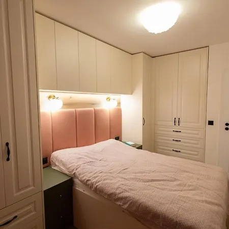 Cozy & Comfortable With Free Parking Апартамент София